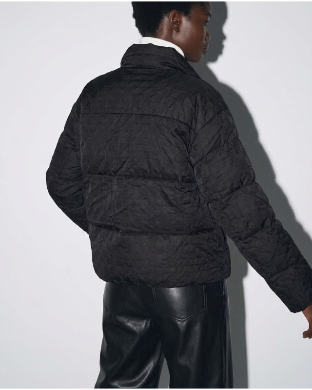 Μπουφάν puffer με Ανάγλυφη Ύφανση & Ψηλό Γιακά - Μαύρο