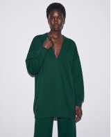 Μπλούζα φούτερ αχνούδιαστο μακρυμάνικο oversized με ανοιχτή "V" λαιμόκοψη κυπαρισσί