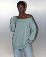 Μπλούζα φούτερ αχνούδιαστο oversized με ανοιχτή λαιμόκοψη σιέλ