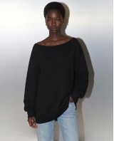 Μπλούζα φούτερ αχνούδιαστο oversized με ανοιχτή λαιμόκοψη μαύρο