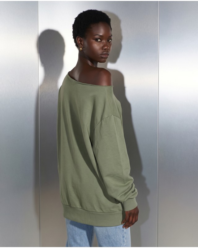 Μπλούζα φούτερ αχνούδιαστο oversized με ανοιχτή λαιμόκοψη χακί