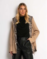 Μπουφάν double face με λάστιχο στη μέση leopard μπεζ