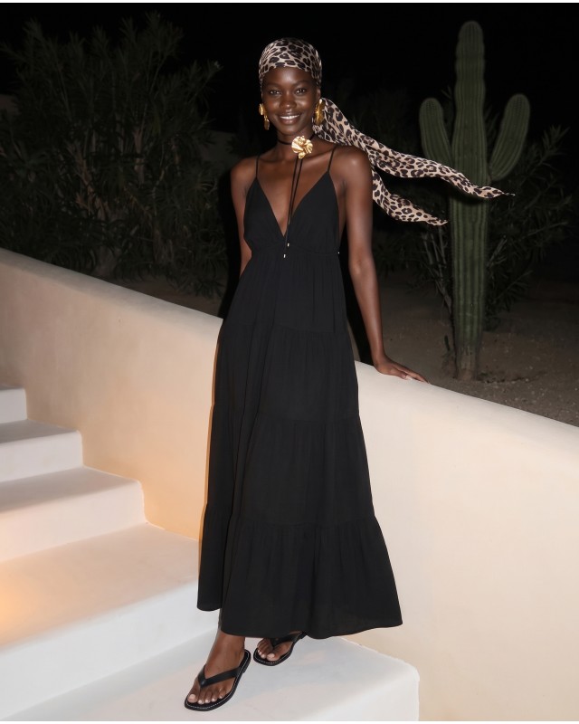 Aura Maxi Dress – black