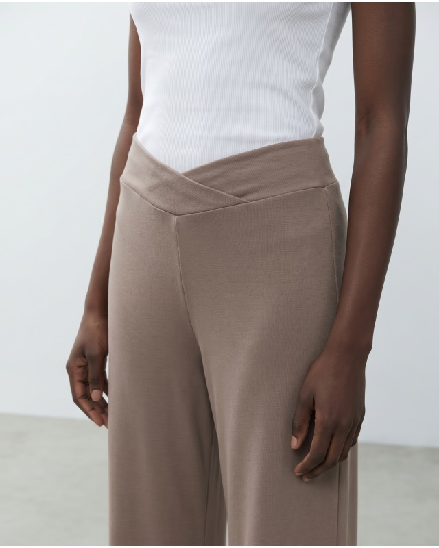 Παντελόνι φούτερ αχνούδιαστο Wide Leg με "V" mocha brown