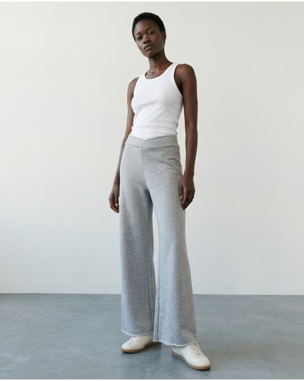 Παντελόνι φούτερ αχνούδιαστο Wide Leg με "V" yellow