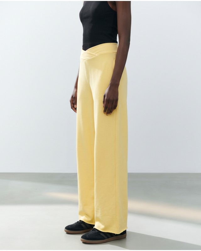 Παντελόνι φούτερ αχνούδιαστο Wide Leg με "V" yellow