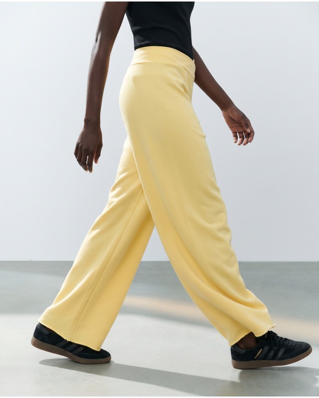 Παντελόνι φούτερ αχνούδιαστο Wide Leg με "V" yellow