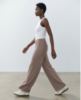 Παντελόνι φούτερ αχνούδιαστο Wide Leg με "V" mocha brown