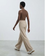 Παντελόνι φούτερ αχνούδιαστο Wide Leg με "V" beige 