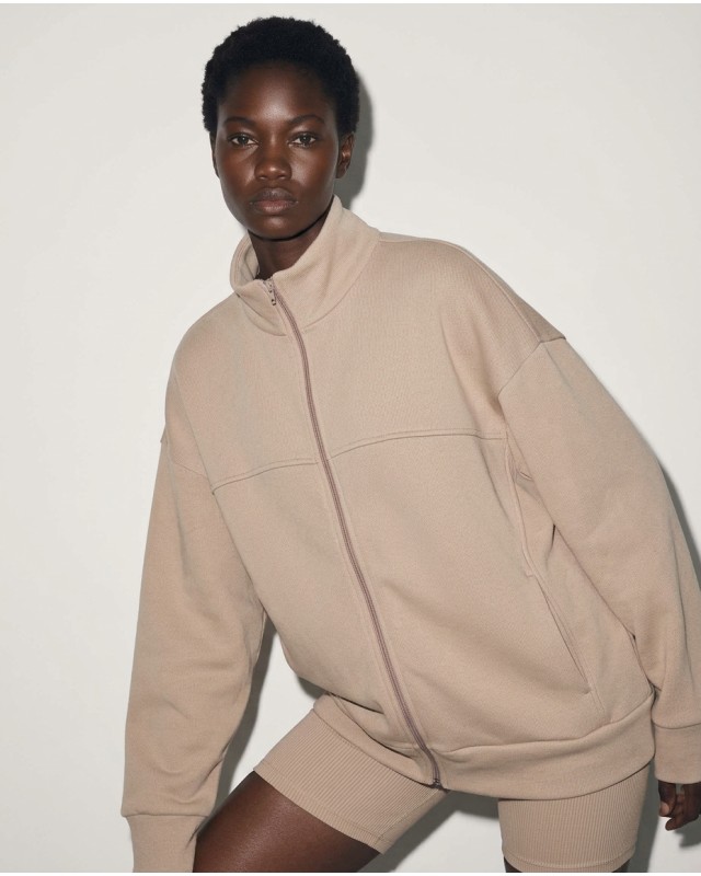 Ζακέτα φούτερ χνούδι oversized με ριπ τελείωμα sand beige