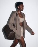 Ζακέτα φούτερ χνούδι oversized με κουκούλα olive brown