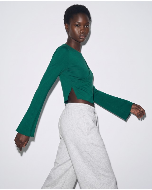 Crop top viscose με μανίκι καμπάνα πράσινο σκούρο