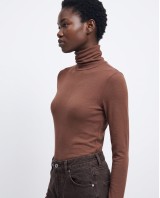 Μπλούζα Μακρυμάνικη με High Neck καφέ