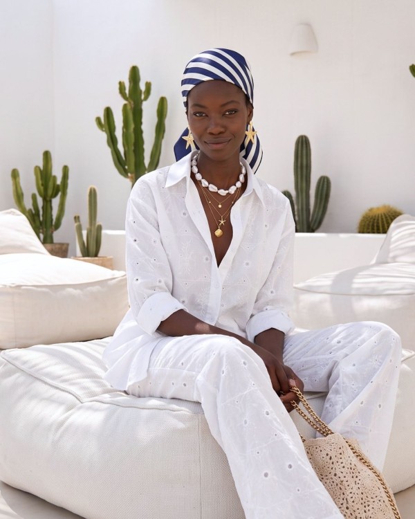 Coastal Chic Broderie Lounge Set white