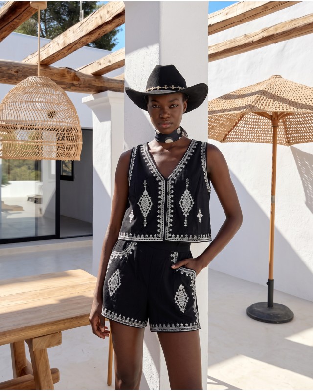 Σετ boho γιλέκο και σορτς με κεντήματα μαύρο