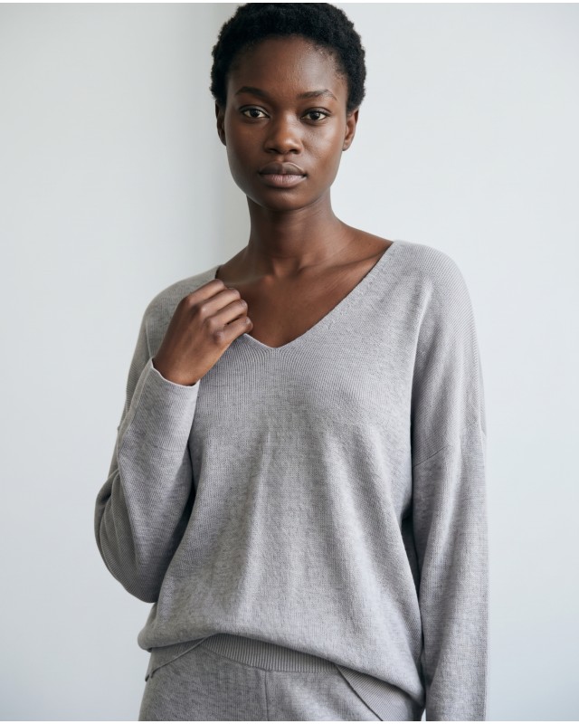 Πλεκτό Σετ V-Neck με Παντελόνα – Γκρι