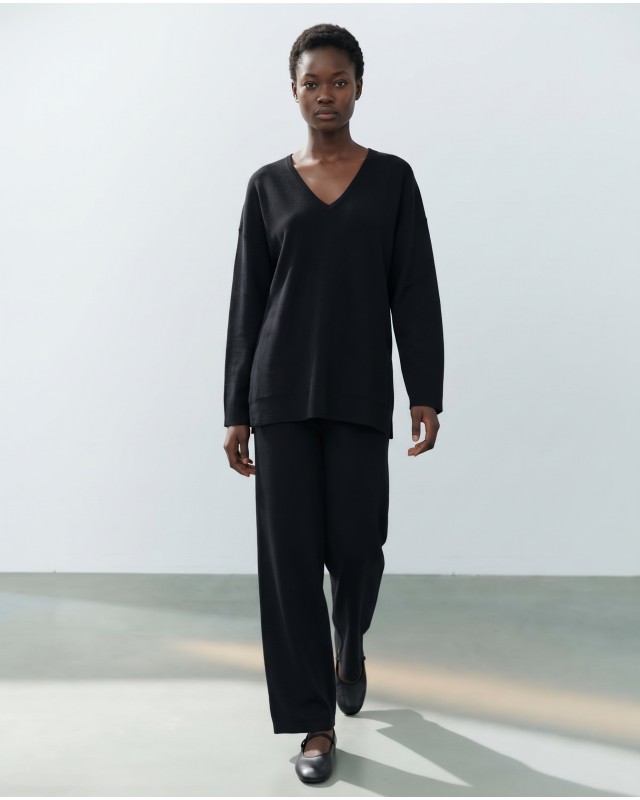 Πλεκτό Σετ V-Neck με Παντελόνα – Μαύρο