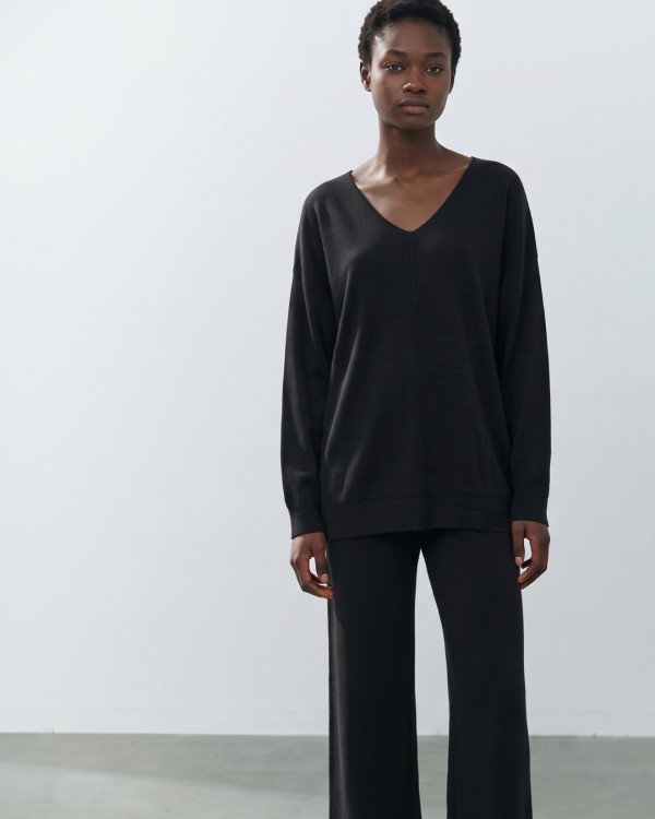 Πλεκτό Σετ V-Neck με Παντελόνα – Μαύρο