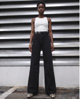 High-Waist Wide-Leg Jeans - Washed Black