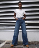 High-Waist Wide-Leg Jeans - Washed blue