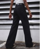 High-Waist Wide-Leg Jeans - Washed Black