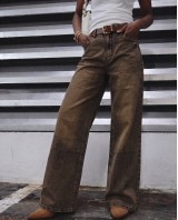High-Waist Wide-Leg Jeans - Washed Brown 