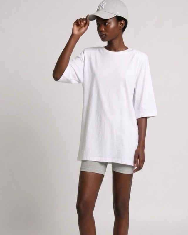 Μπλούζα βαμβακερή oversized με τρουακάρ μανίκι και βάτες λευκή