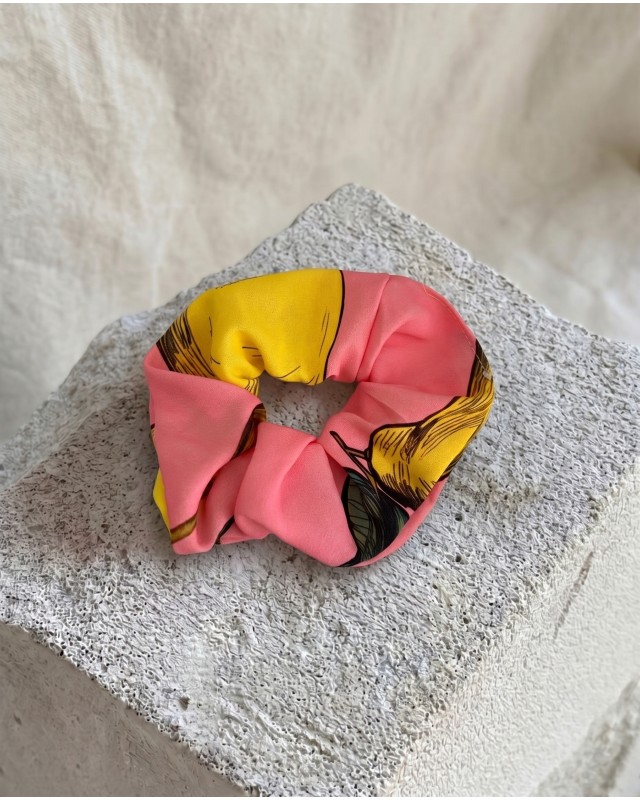 Φόρεμα με αυξομείωση στην τιράντα και σετ scrunchie lemon
