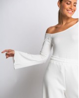 Μπλούζα viscose μακρυμάνικη με καμπάνα μανίκι εκρού Μπλούζα viscose μακρυμάνικη με καμπάνα μανίκι εκρού