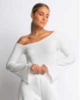 Μπλούζα viscose μακρυμάνικη με καμπάνα μανίκι εκρού Μπλούζα viscose μακρυμάνικη με καμπάνα μανίκι εκρού