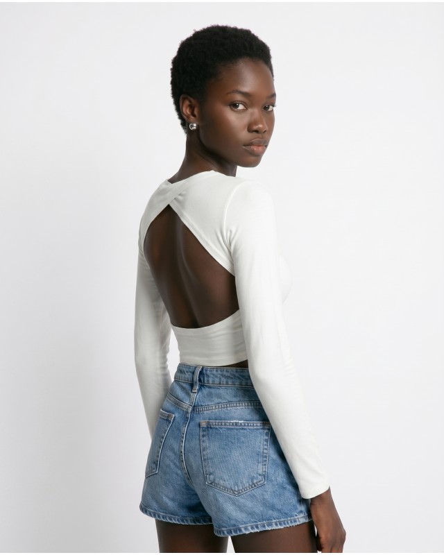 Μπλούζα crop top μακρυμάνικη με άνοιγμα στην πλάτη εκρού