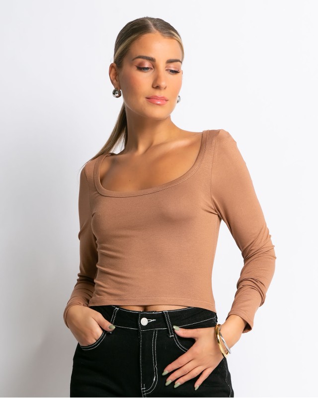 Μπλούζα crop top μακρυμάνικη με ανοιχτή λαιμόκοψη πούρο