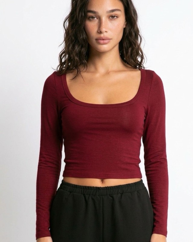 Μπλούζα crop top μακρυμάνικη με ανοιχτή λαιμόκοψη μπορντώ
