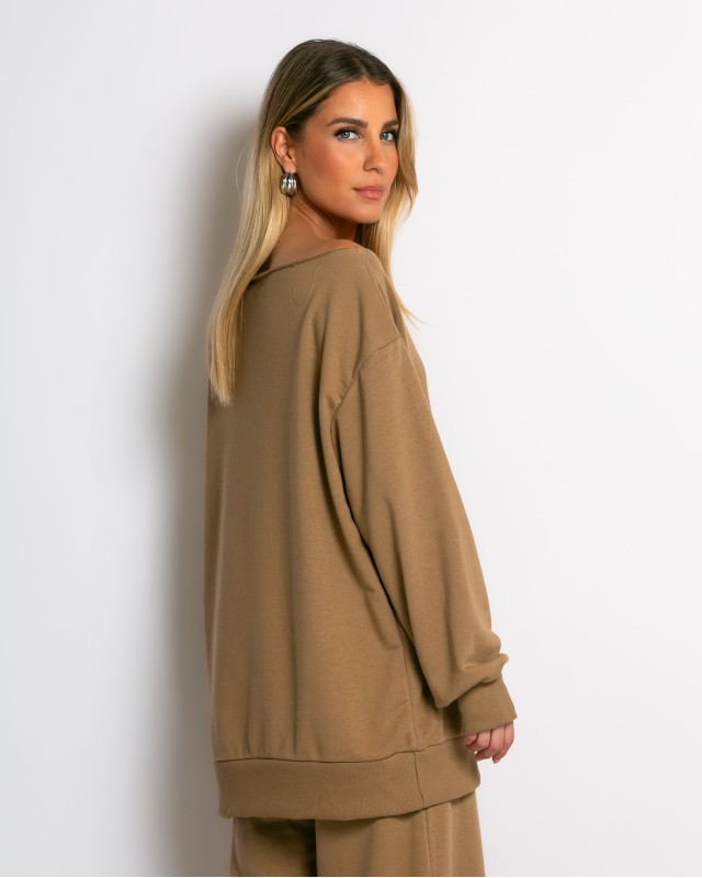 Μπλούζα φούτερ αχνούδιαστο oversized με ανοιχτή λαιμόκοψη sand