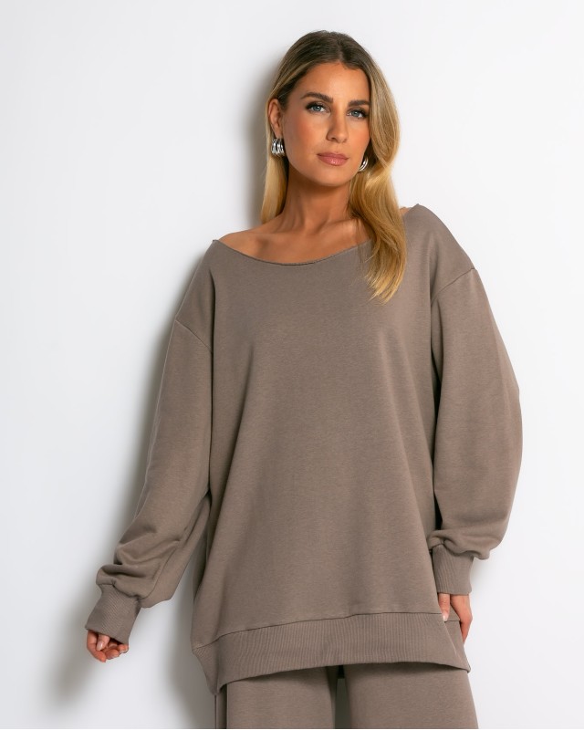 Μπλούζα φούτερ αχνούδιαστο oversized με ανοιχτή λαιμόκοψη πούρο
