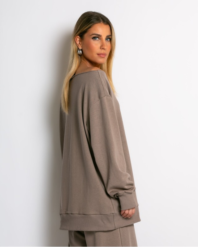Μπλούζα φούτερ αχνούδιαστο oversized με ανοιχτή λαιμόκοψη πούρο