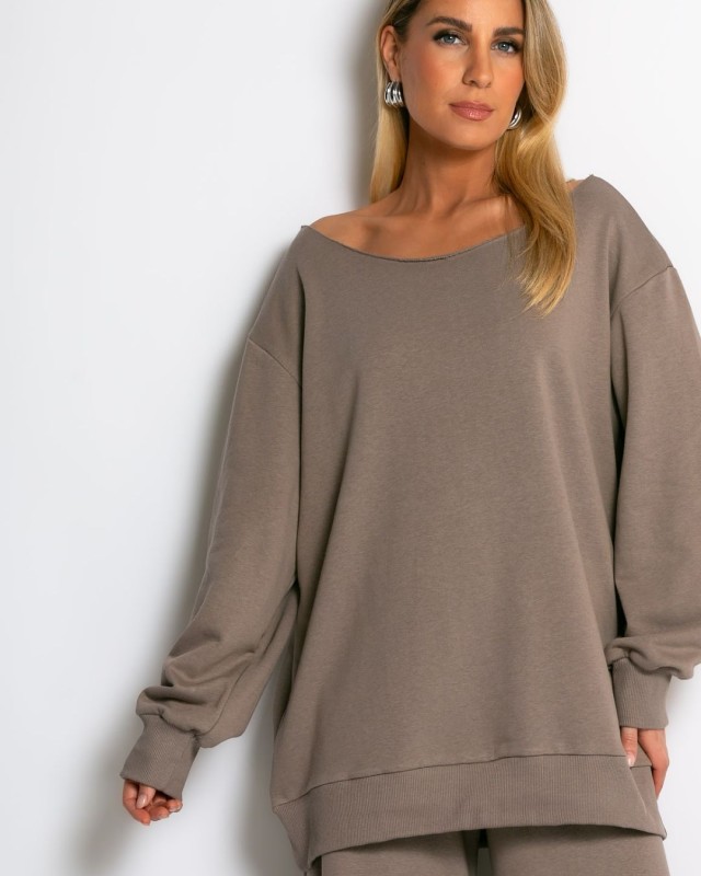 Μπλούζα φούτερ αχνούδιαστο oversized με ανοιχτή λαιμόκοψη πούρο