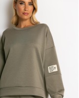 Σετ φόρμας μπλούζα με διακριτική στάμπα και παντελόνι χακί