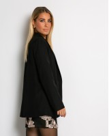 Σακάκι μεσάτο με βάτες μαύρο