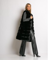 Γουνα αμάνικη μακριά μαύρη