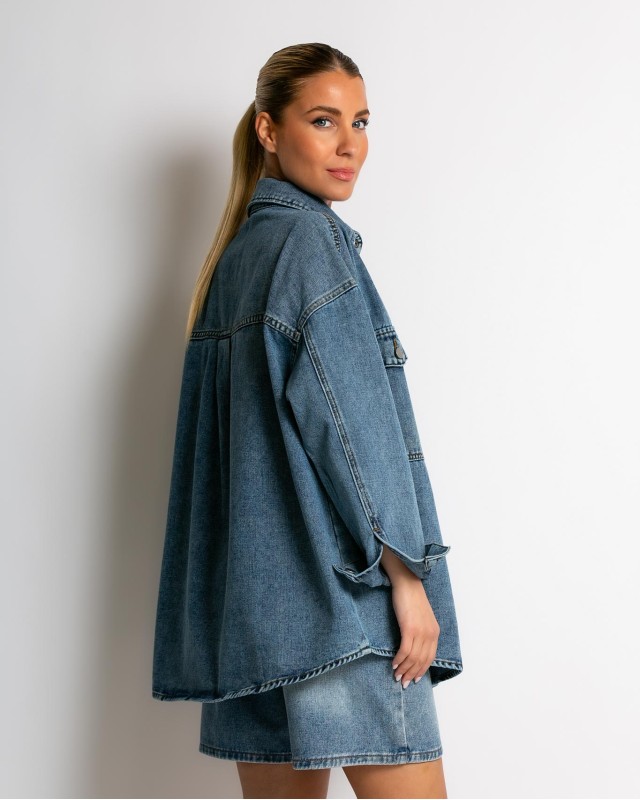 Jean πουκάμισο oversized με μπροστινές τσέπες Jean πουκάμισο oversized με μπροστινές τσέπες