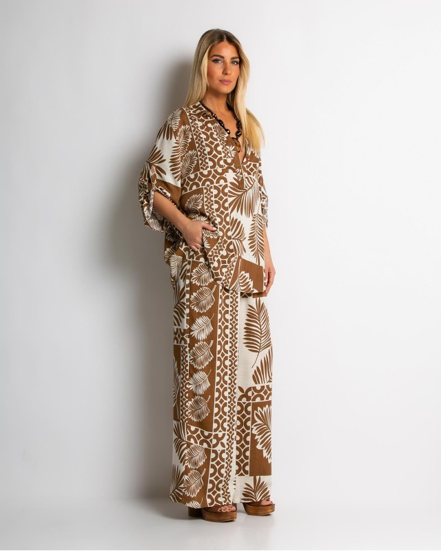 Σετ πουκάμισο και παντελόνι με tropical print ταμπά Σετ πουκάμισο και παντελόνι με tropical print ταμπά