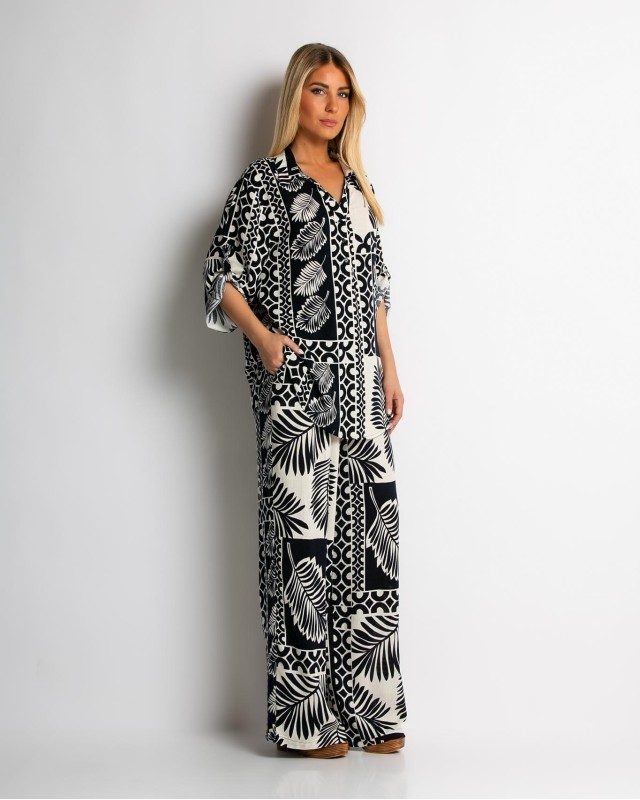 Σετ πουκάμισο και παντελόνι με tropical print navy Σετ πουκάμισο και παντελόνι με tropical print navy