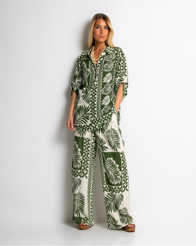 Σετ πουκάμισο και παντελόνι με tropical print λαδί