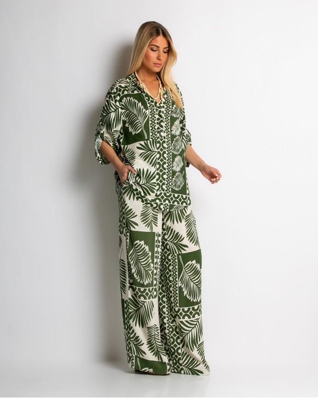 Σετ πουκάμισο και παντελόνι με tropical print λαδί