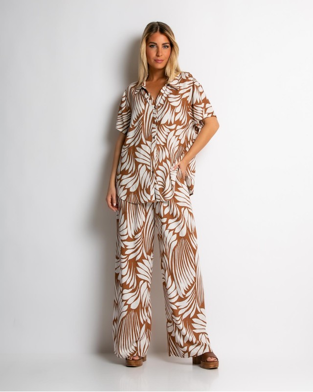 Σετ με leaf print πουκάμισο & παντελόνι ταμπά Σετ με leaf print πουκάμισο & παντελόνι ταμπά