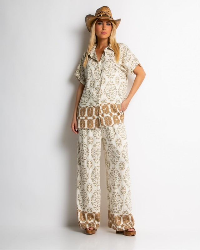Σετ πουκάμισο και παντελόνι με boho print μπεζ Σετ πουκάμισο και παντελόνι με boho print μπεζ