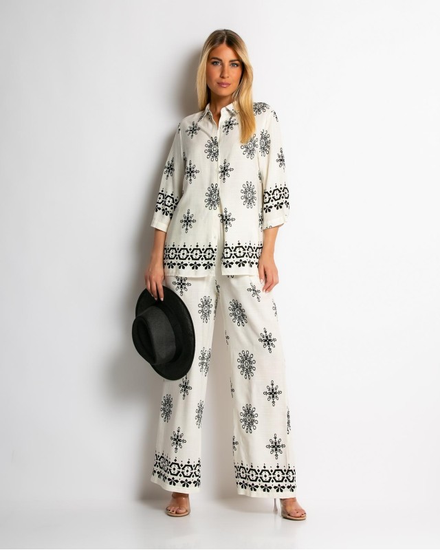 Σετ πουκάμισο και παντελόνι με ethnic print εκρού Σετ πουκάμισο και παντελόνι με ethnic print εκρού