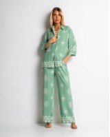 Σετ πουκάμισο και παντελόνι με ethnic print μέντα Σετ πουκάμισο και παντελόνι με ethnic print μέντα