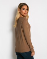 Μπλούζα ψιλό πλεκτό με λαιμόκοψη ταμπά